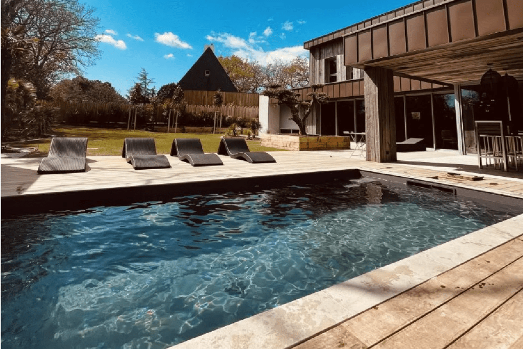 10 raisons pour lesquelles vous devriez investir dans une piscine Bonchamp pour votre maison